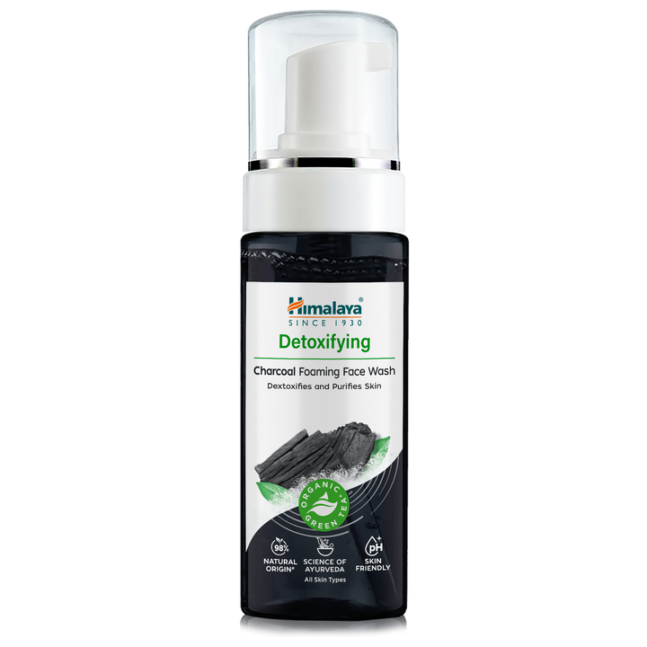 Himalaya Entgiftende, Schaumende Gesichtswasche Aus Holzkohle 150ml