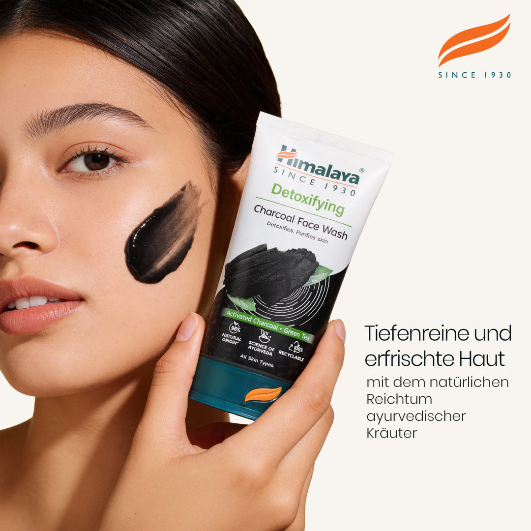 Himalaya Entgiftende Gesichtsreinigung mit Aktivkohle &amp; Grünem Tee - 150 ml